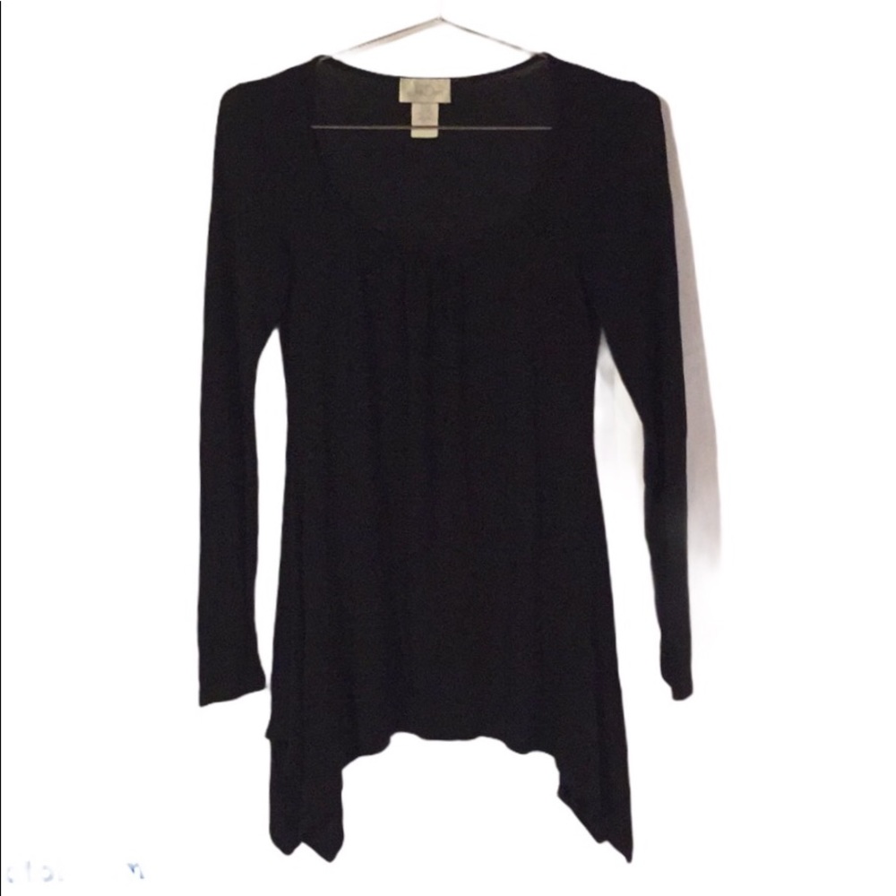 JonDen Handkerchief Hem Yoga Top Tee Tunic